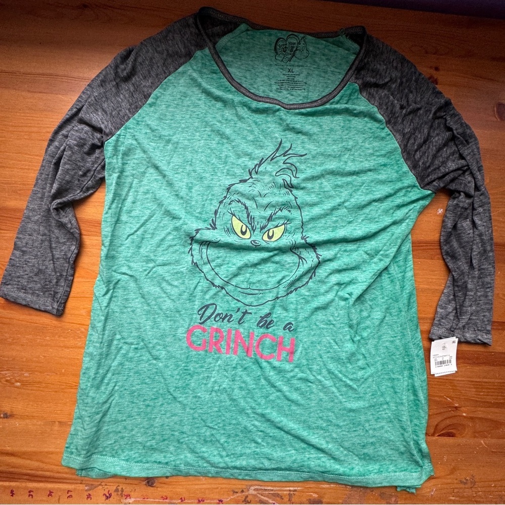 Grinch long sleevee tshirt unisex XL NWT